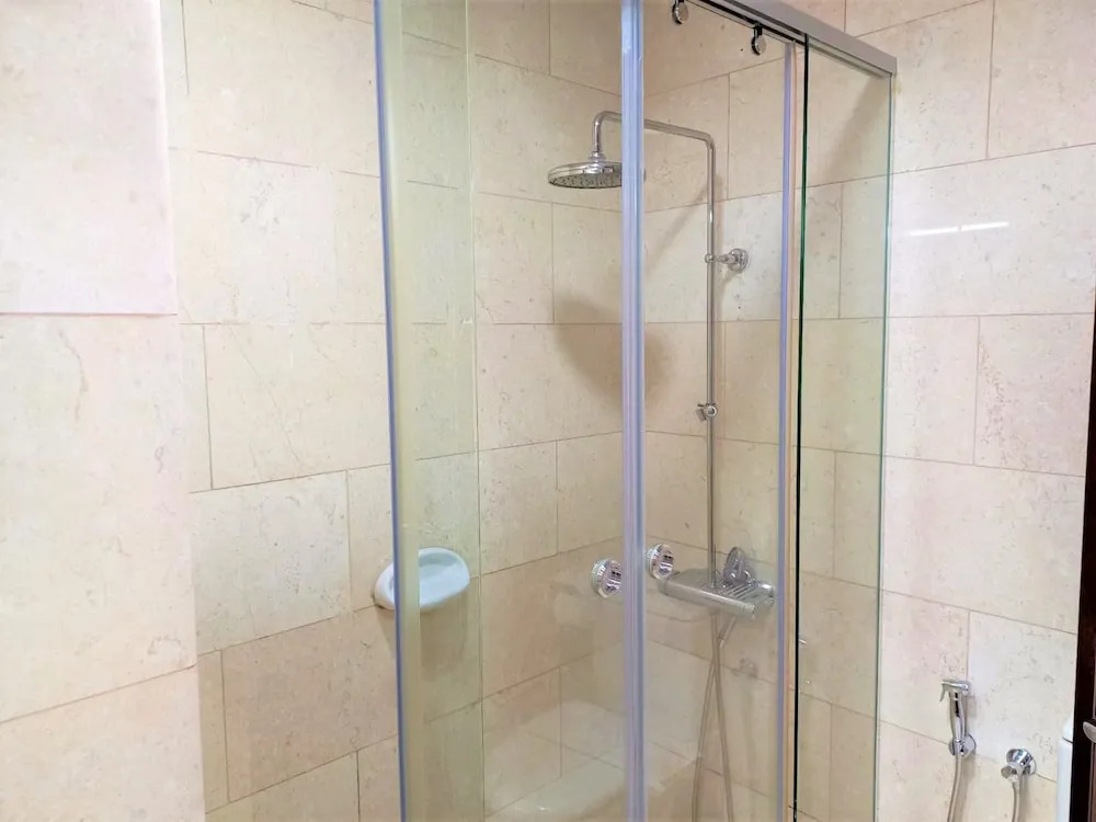 Дубай: Gorgeous Business Bay Apartment with Balcony