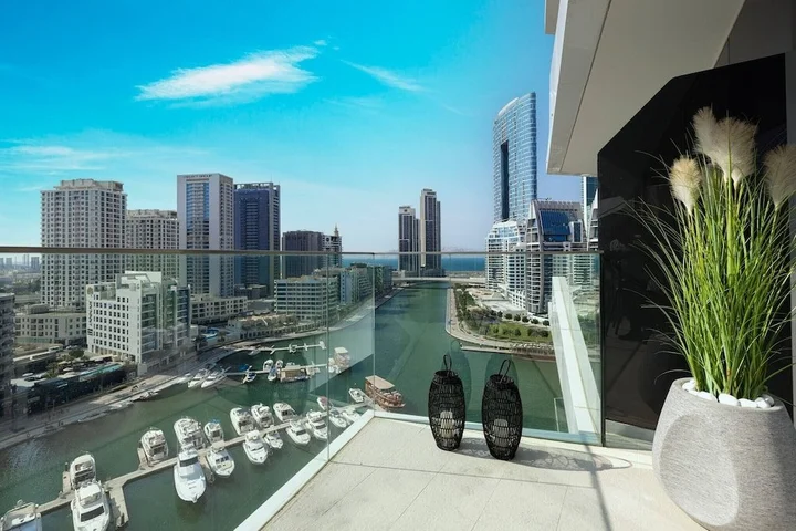 Дубай: Brand New Apt Modern 1br Amazing Marina Views