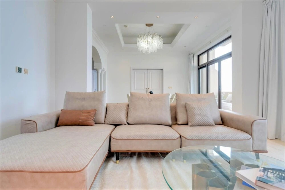 Дубай: Seaview Penthouse with Private Gym & Outdoor Pool