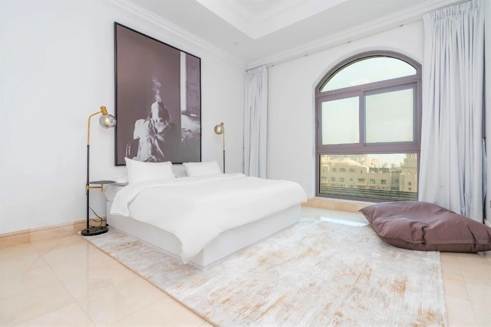 Дубай: Seaview Penthouse with Private Gym & Outdoor Pool