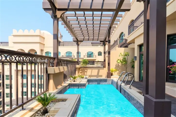 Дубай: Seaview Penthouse with Private Gym & Outdoor Pool