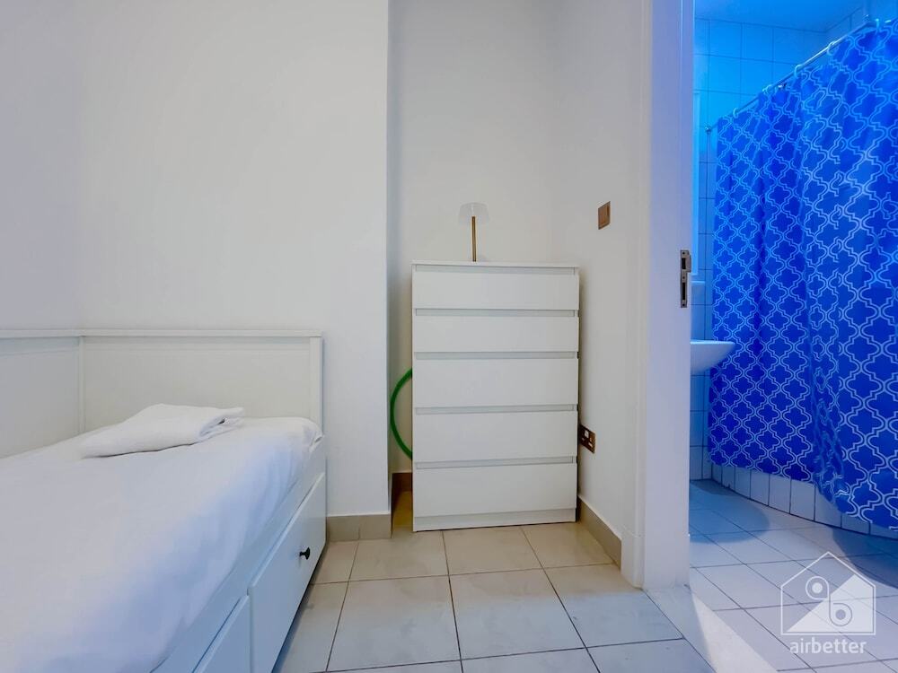 Дубай: Seaview Penthouse with Private Gym & Outdoor Pool