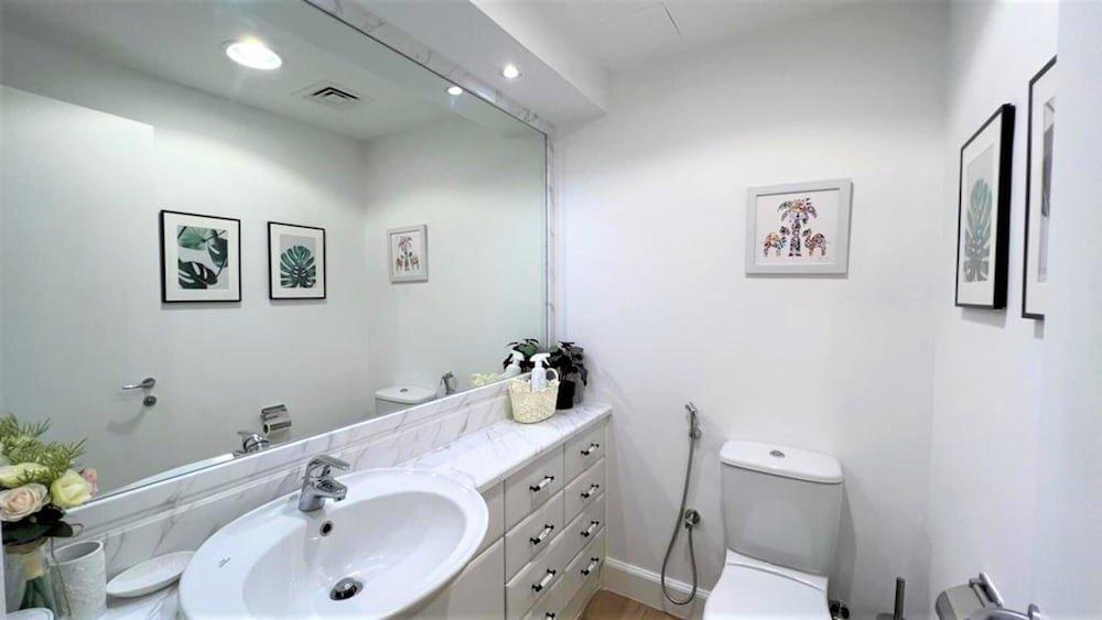 Дубай: Elegant 2bedroom With Balcony in Dubai Marina