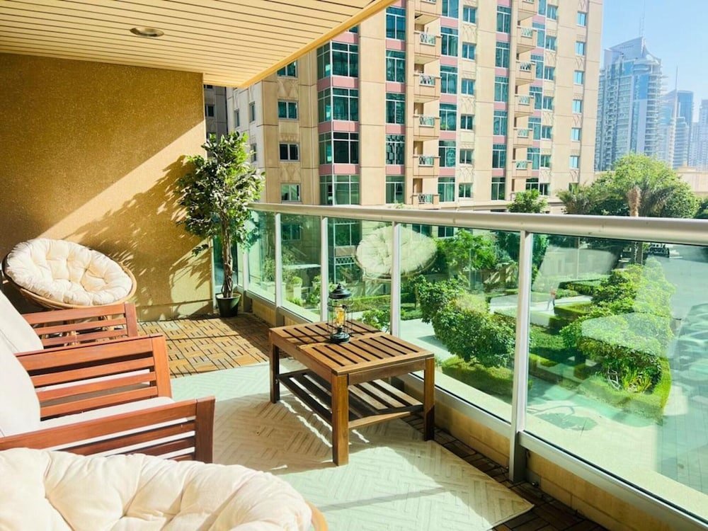 Дубай: Elegant 2bedroom With Balcony in Dubai Marina