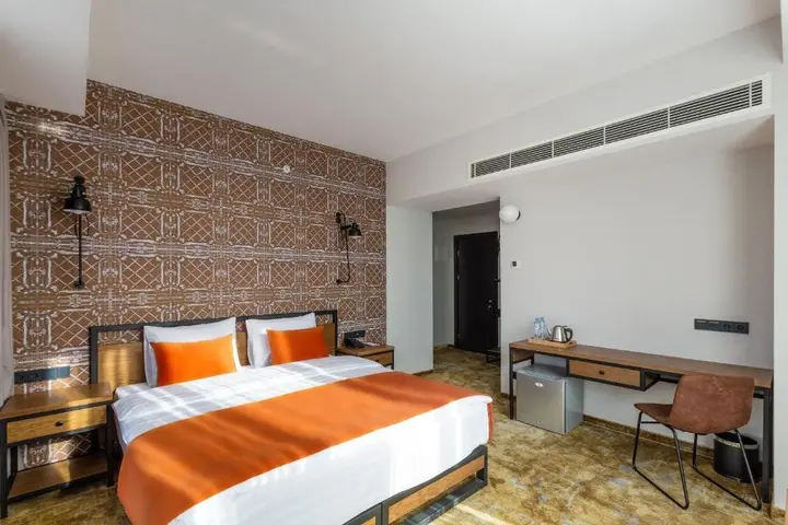 Тбилиси: Hotel Biography Tbilisi Mimino