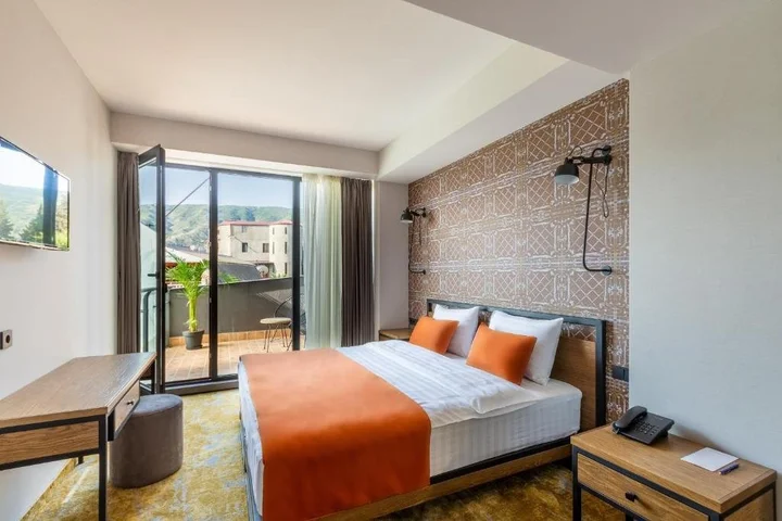 Тбилиси: Hotel Biography Tbilisi Mimino