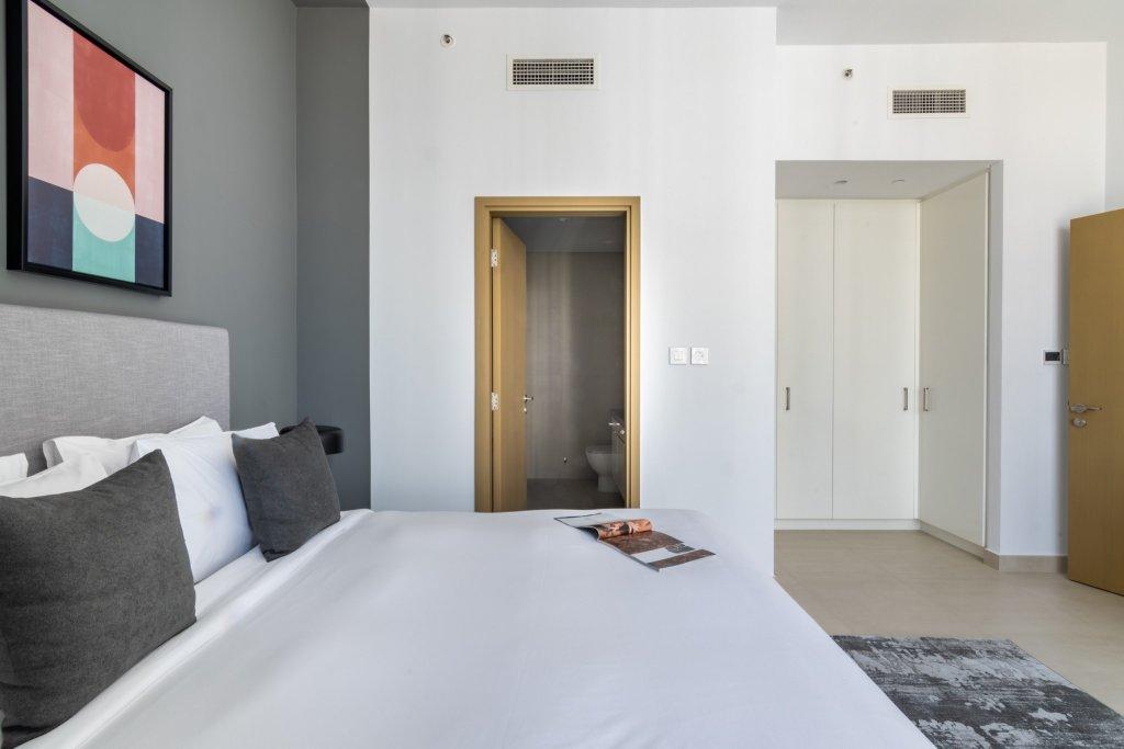 Дубай: Апартаменты Silkhaus Spacious 2bdr In Downtown Center With Balcony