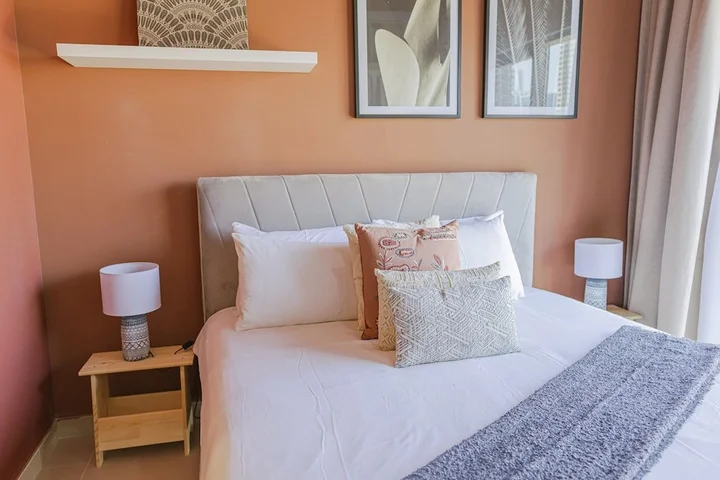 Дубай: Art-inspired apartment amidst Downtown Dubai