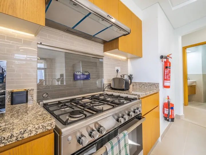 Дубай: Glamorous Apartment Facing Burj Khalifa