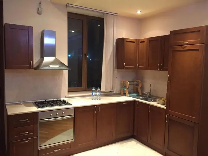 Баку: Lux Apartment Near Ramada Hotel In Center