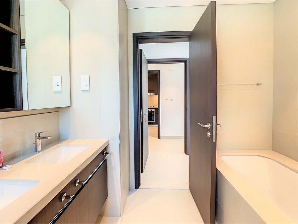 Дубай: Stunning Apt with Balcony - Dubai Mall access