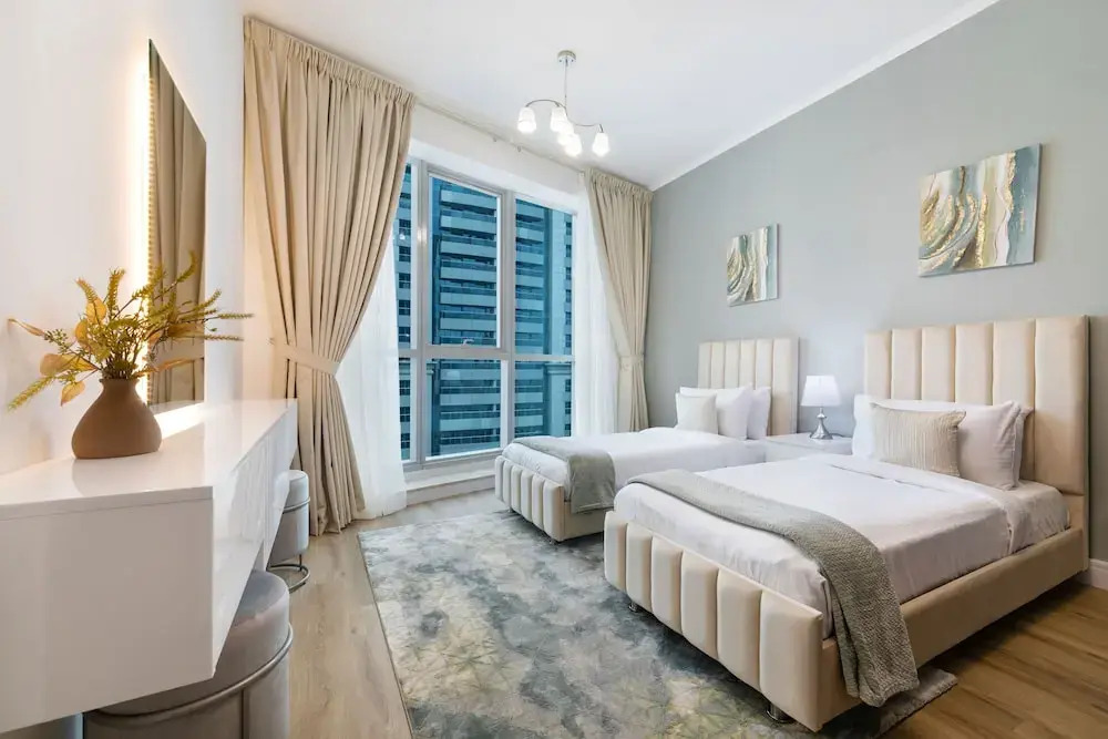 Дубай: High-floor Trendy Apt w Marina Palm Ocean Vws