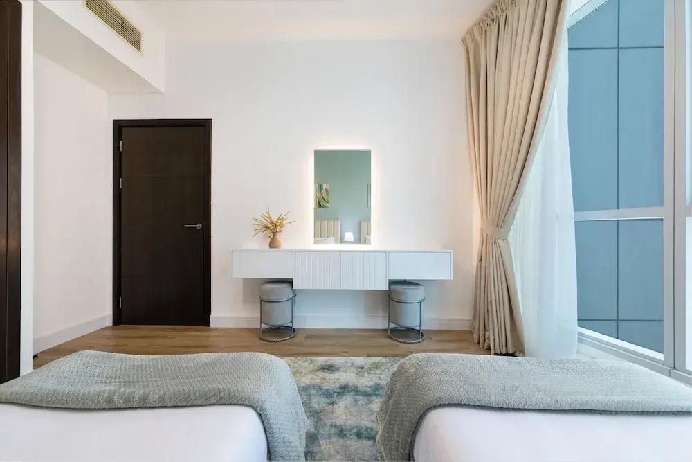 Дубай: High-floor Trendy Apt w Marina Palm Ocean Vws