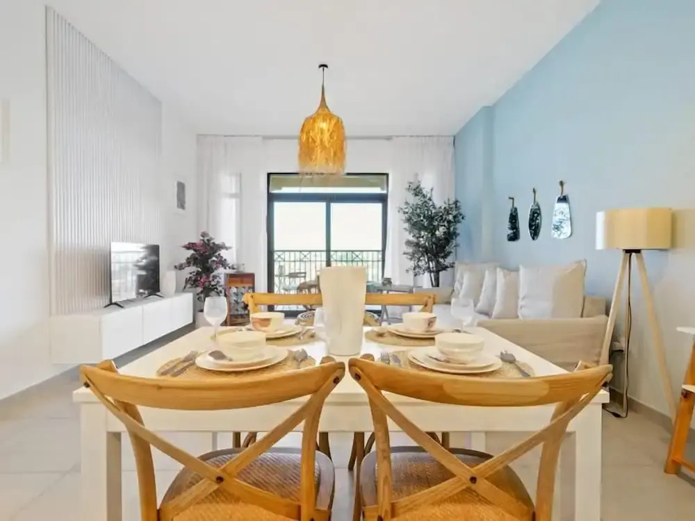 Дубай: Iconic Views Apt With Balcony Close to the Beach