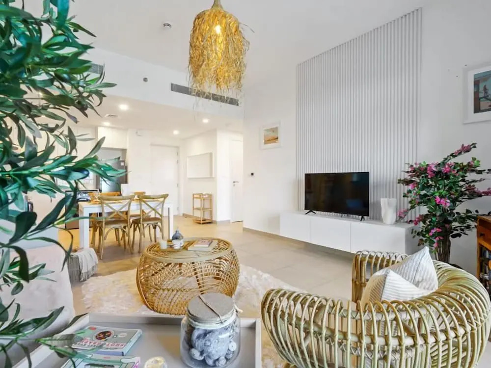 Дубай: Iconic Views Apt With Balcony Close to the Beach