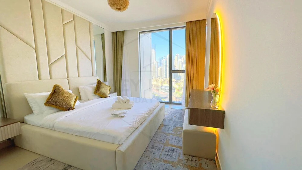 Дубай: KeyHost -Boulevard Point -Downtown Dubai