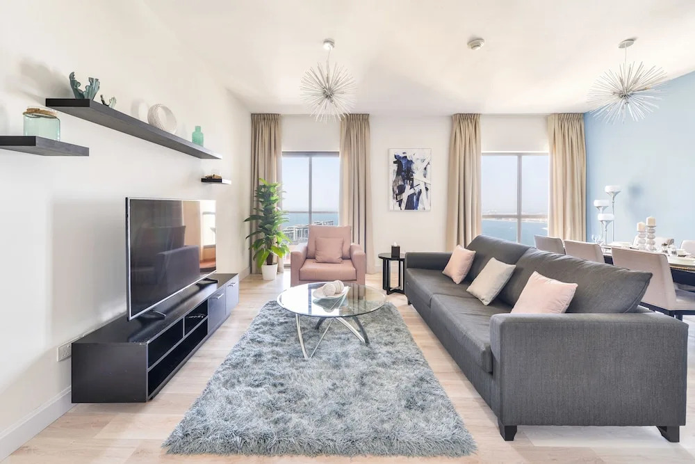 Дубай: Luxury JBR Shams - Full Sea View - Free Beach Resorts Access!
