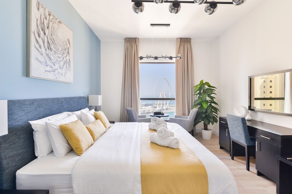 Дубай: Luxury JBR Shams - Full Sea View - Free Beach Resorts Access!