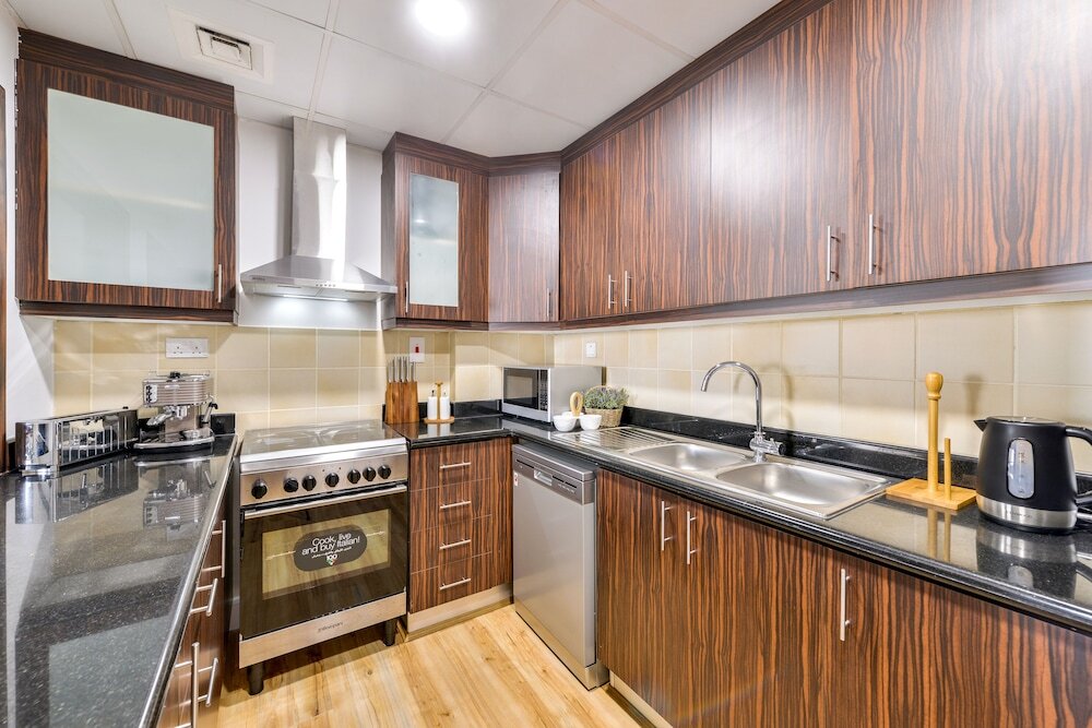 Дубай: Luxury JBR Shams - Full Sea View - Free Beach Resorts Access!