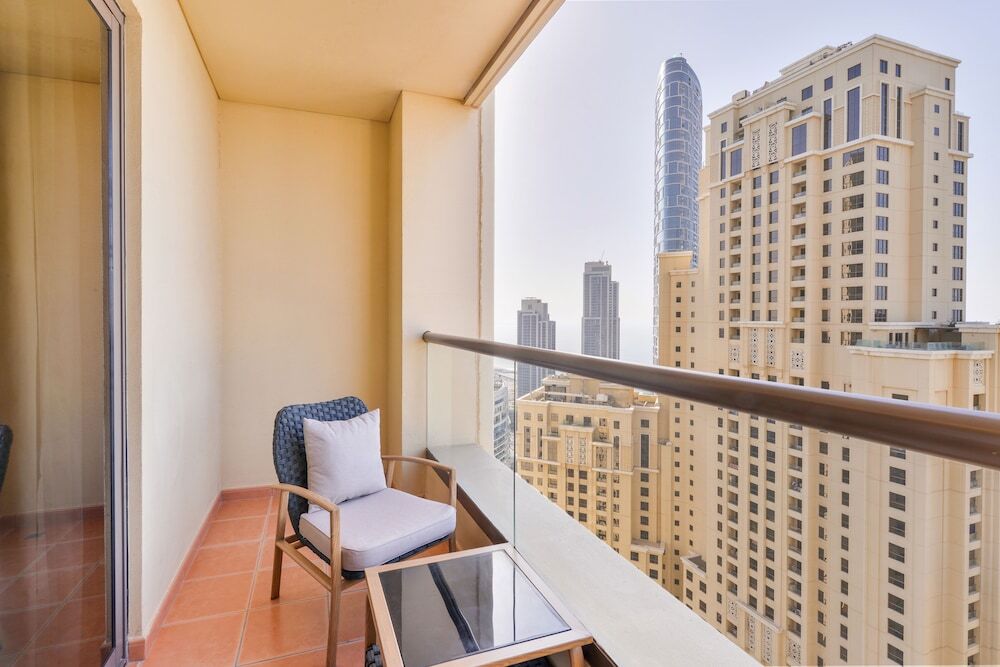 Дубай: Luxury JBR Shams - Full Sea View - Free Beach Resorts Access!