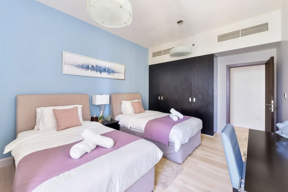 Дубай: Luxury JBR Shams - Full Sea View - Free Beach Resorts Access!