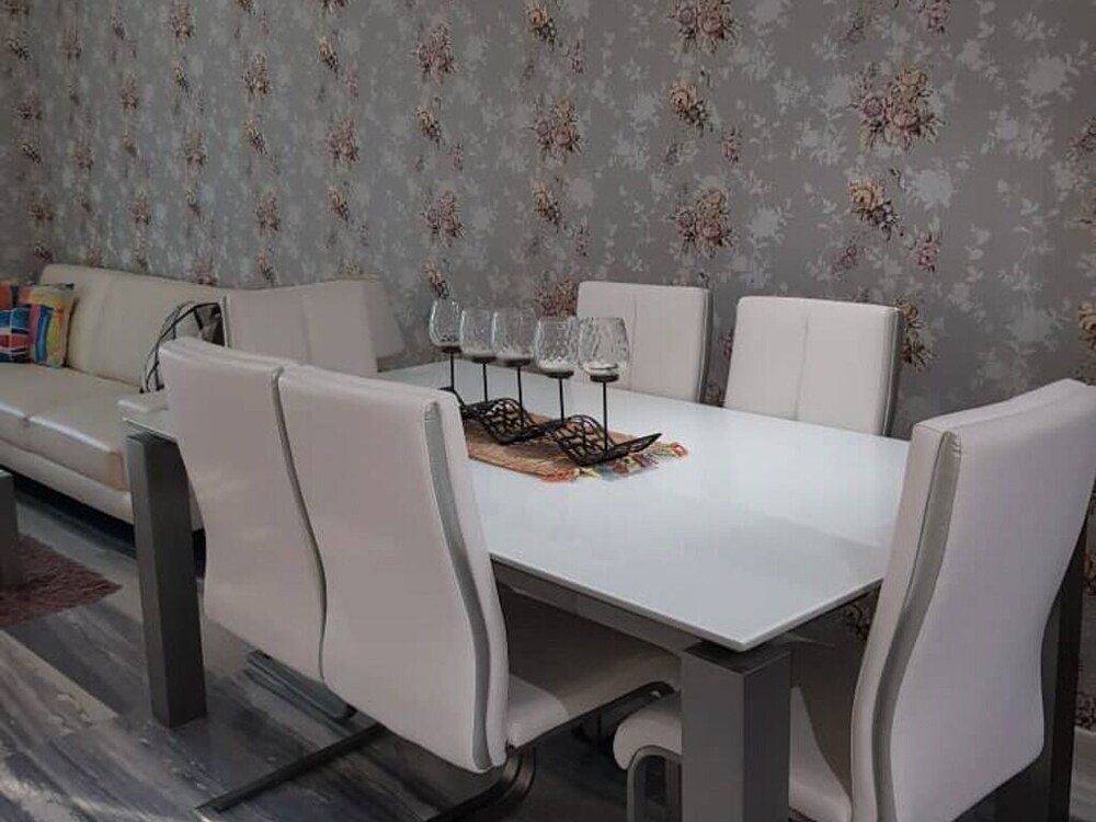 Дубай: Stunning Jlt Apartment With Beautiful Views and Luxury Amenities