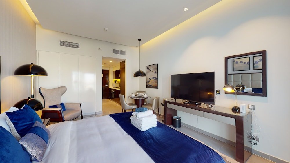 Дубай: Majestine Luxury Apartments