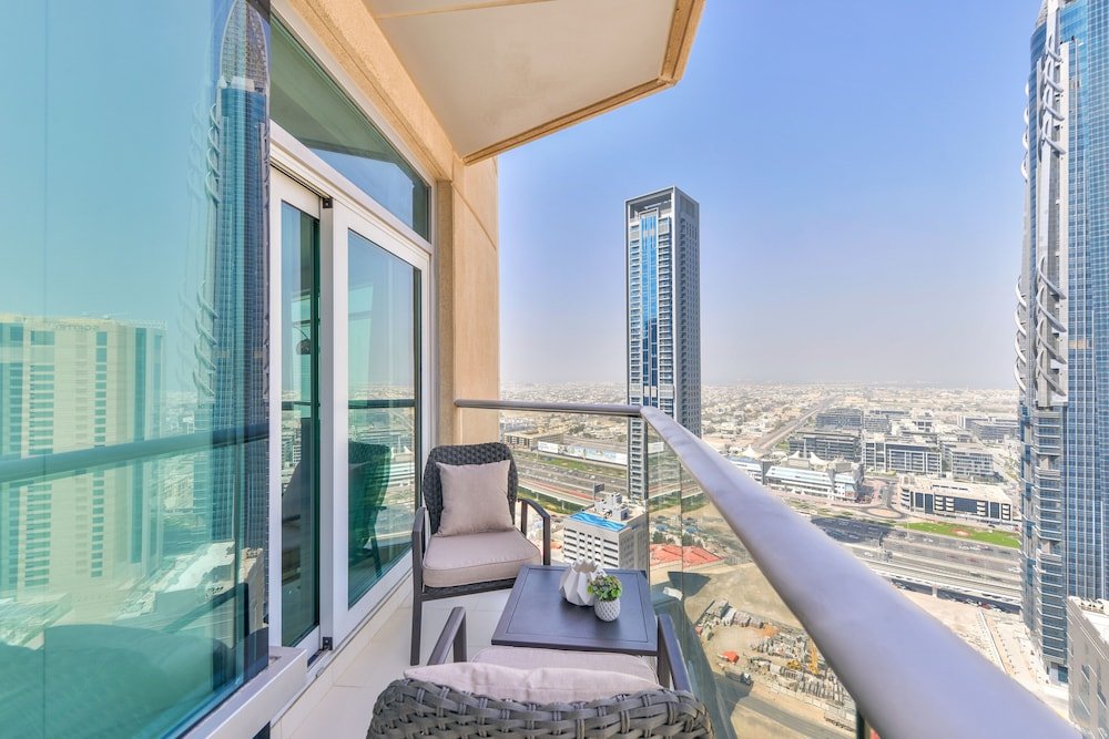 Дубай: Lofts - Downtown Luxury - 5 Min Walk To Dubai Fountain!