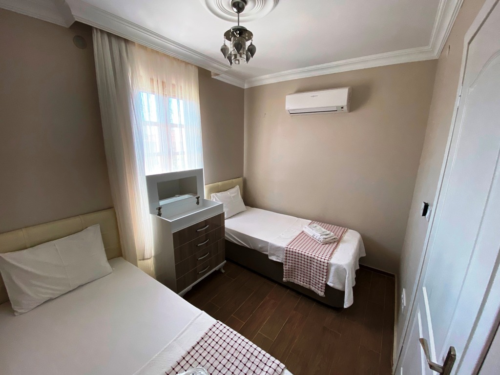Айвалык: Mai Otel Cunda