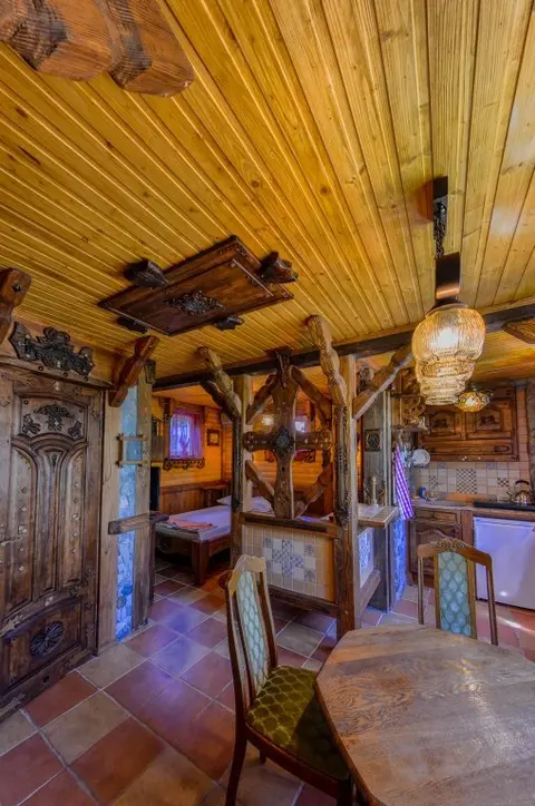 Феодосия: Guest House Uyutnyi Dvorik