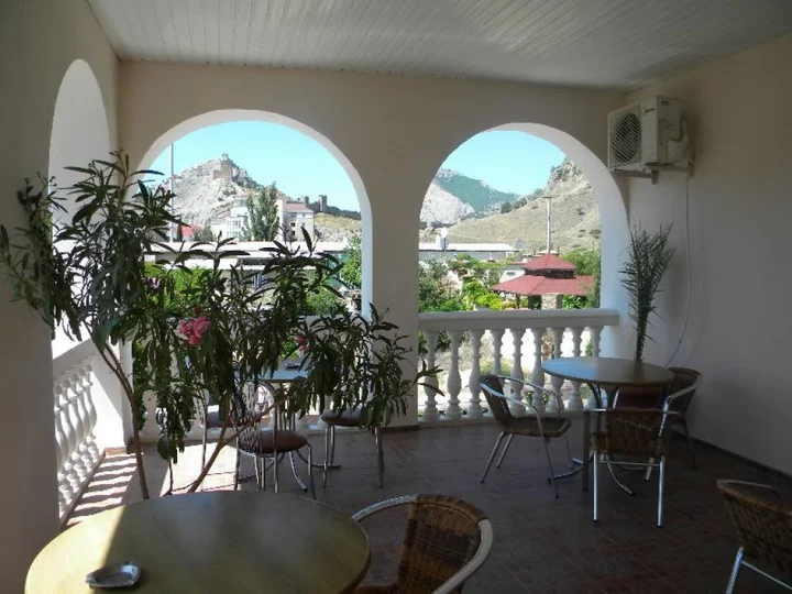 Рыбачье: Guest House Chernomoroff