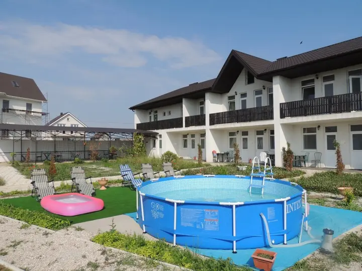 Заозерное: Odesskaya Gavan Guest House