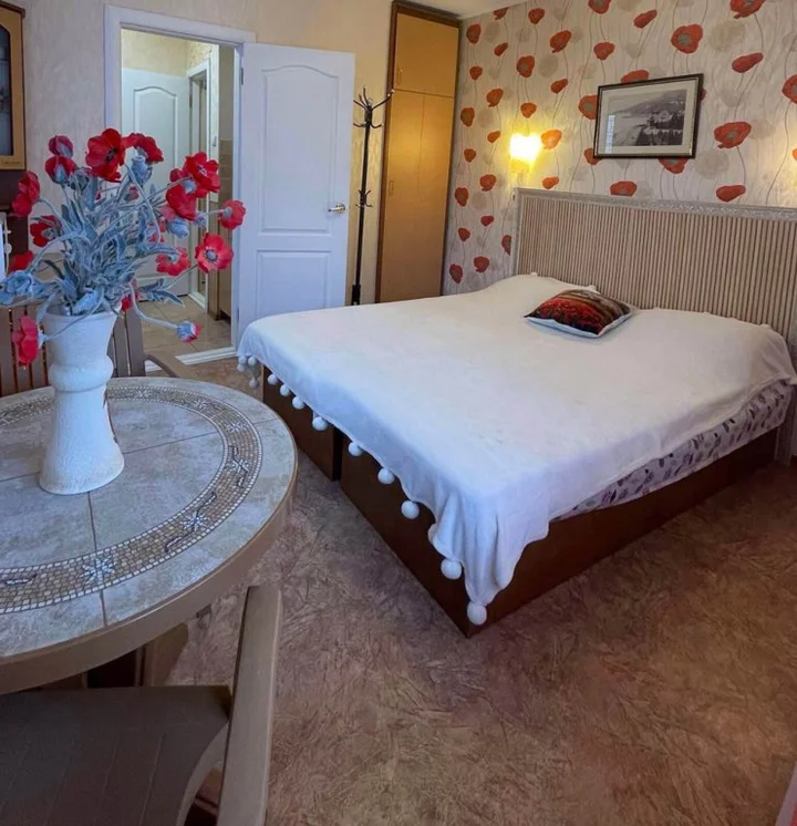 Алушта: Guest House Kiparis