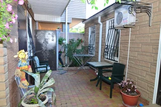 Алушта: Guest House Kiparis