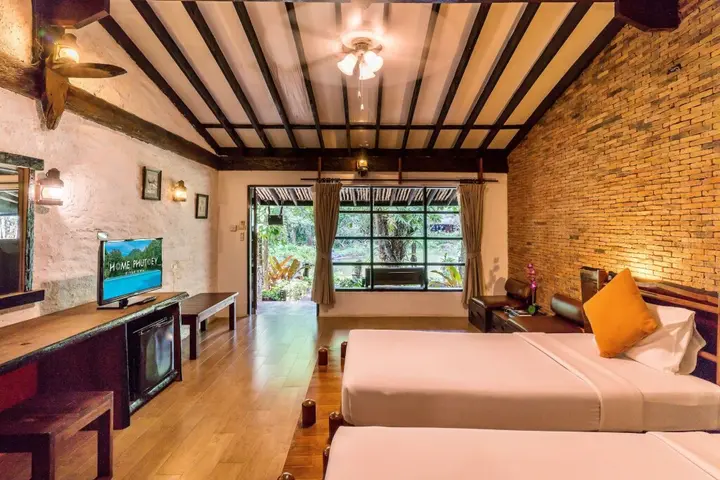 Сай Йок: Home Phutoey River Kwai Hotspring & Nature Resort
