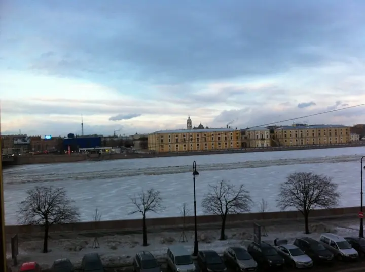 Gorki: Ostrov Hotel