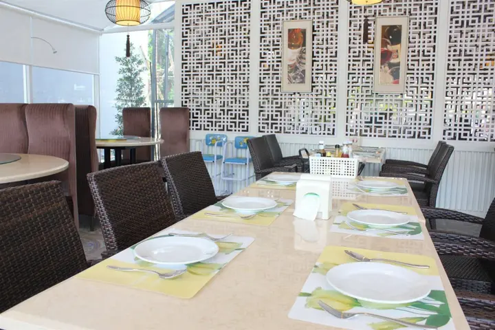 Кату: Sino Maison Hotel