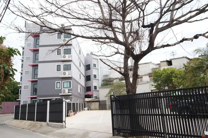 Нонтхабури: Ma Non Nont Hotel & Apartment