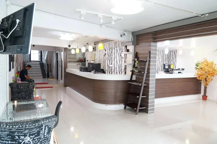 Нонтхабури: Ma Non Nont Hotel & Apartment