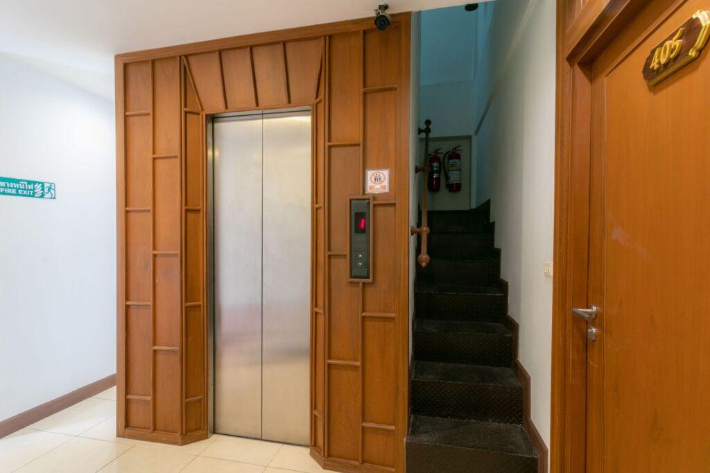 Кату: Lotus Hotel Patong