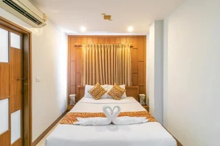 Кату: Lotus Hotel Patong