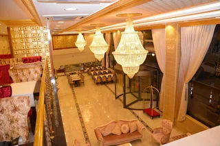 Ван: Haldi Hotel