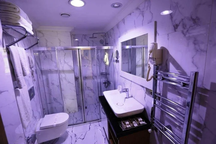 Ван: Haldi Hotel