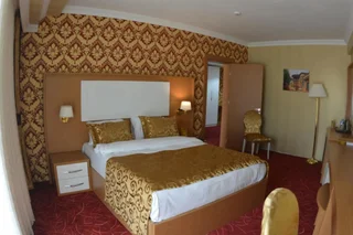 Ван: Haldi Hotel