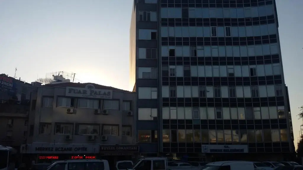 Fuar Palas Hotel — фото 1