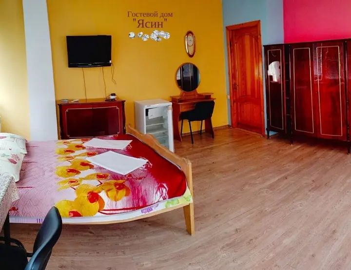 Рыбачье: Yasin Guest House