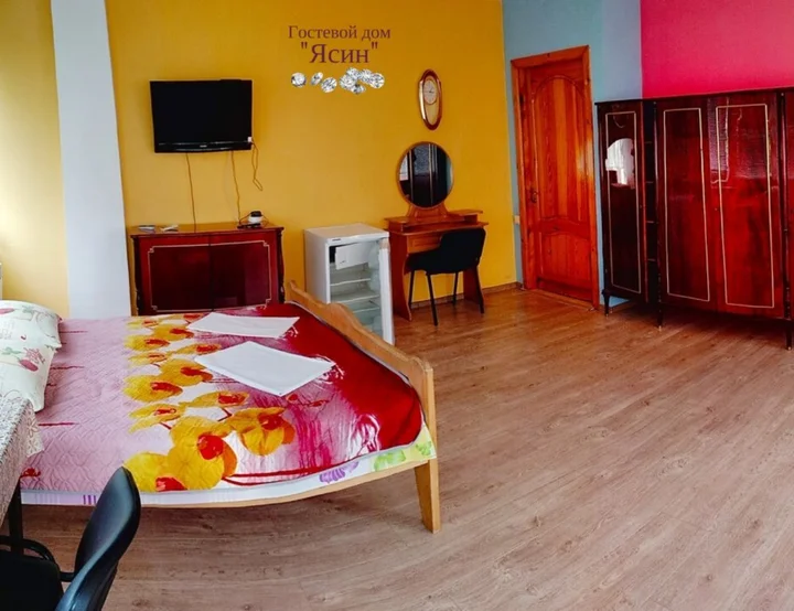 Рыбачье: Yasin Guest House