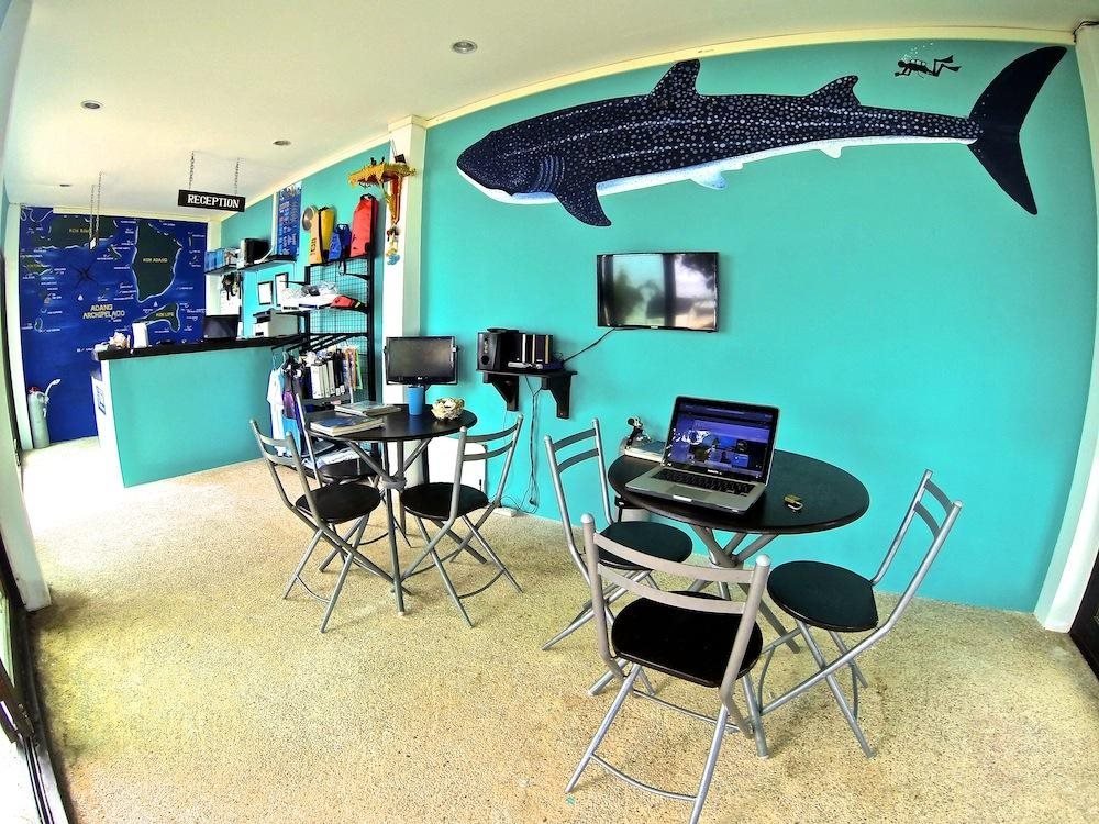 Ко-Липе: Davy Jones Locker Hotel