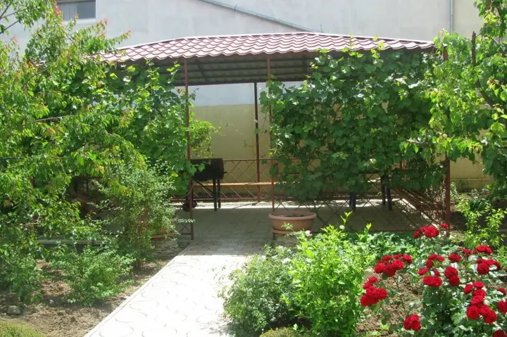 Евпатория: Guest house zhemchuzhina