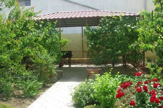 Евпатория: Guest house zhemchuzhina